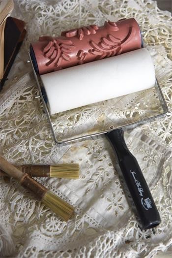 PROWANSALSKI WAŁEK WZORZYSTY - Flower Vintage Paint Jeanne d'Arc